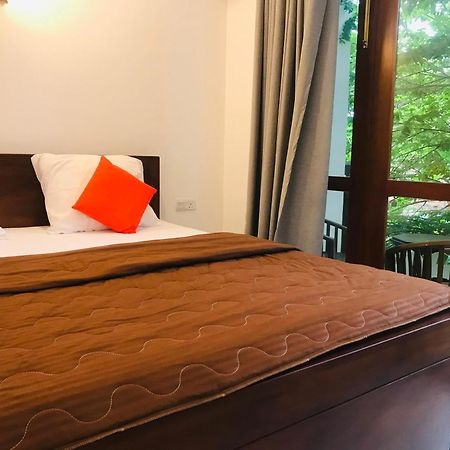 Blue Whales Hotel Hikkaduwa Zewnętrze zdjęcie