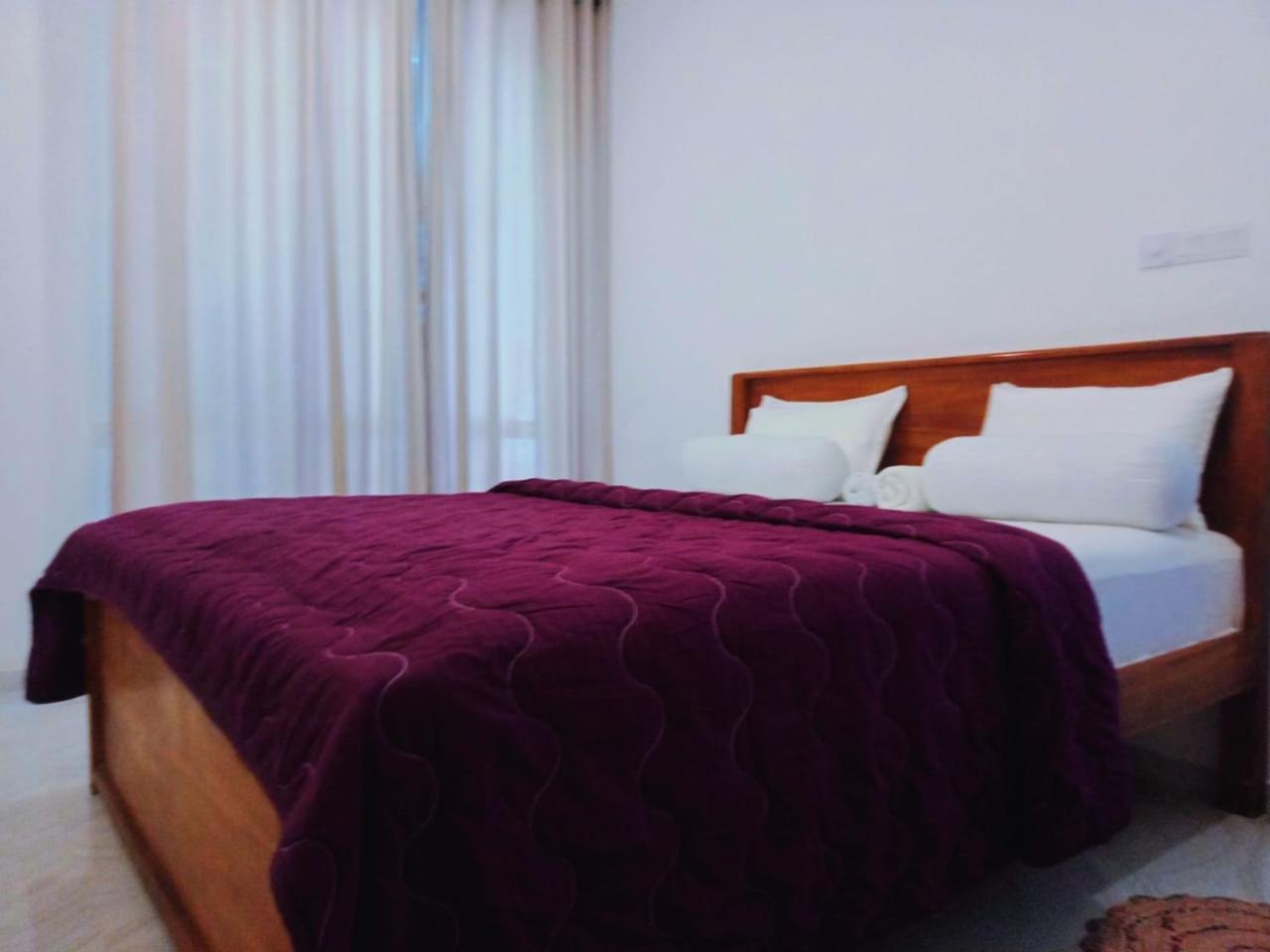 Blue Whales Hotel Hikkaduwa Zewnętrze zdjęcie