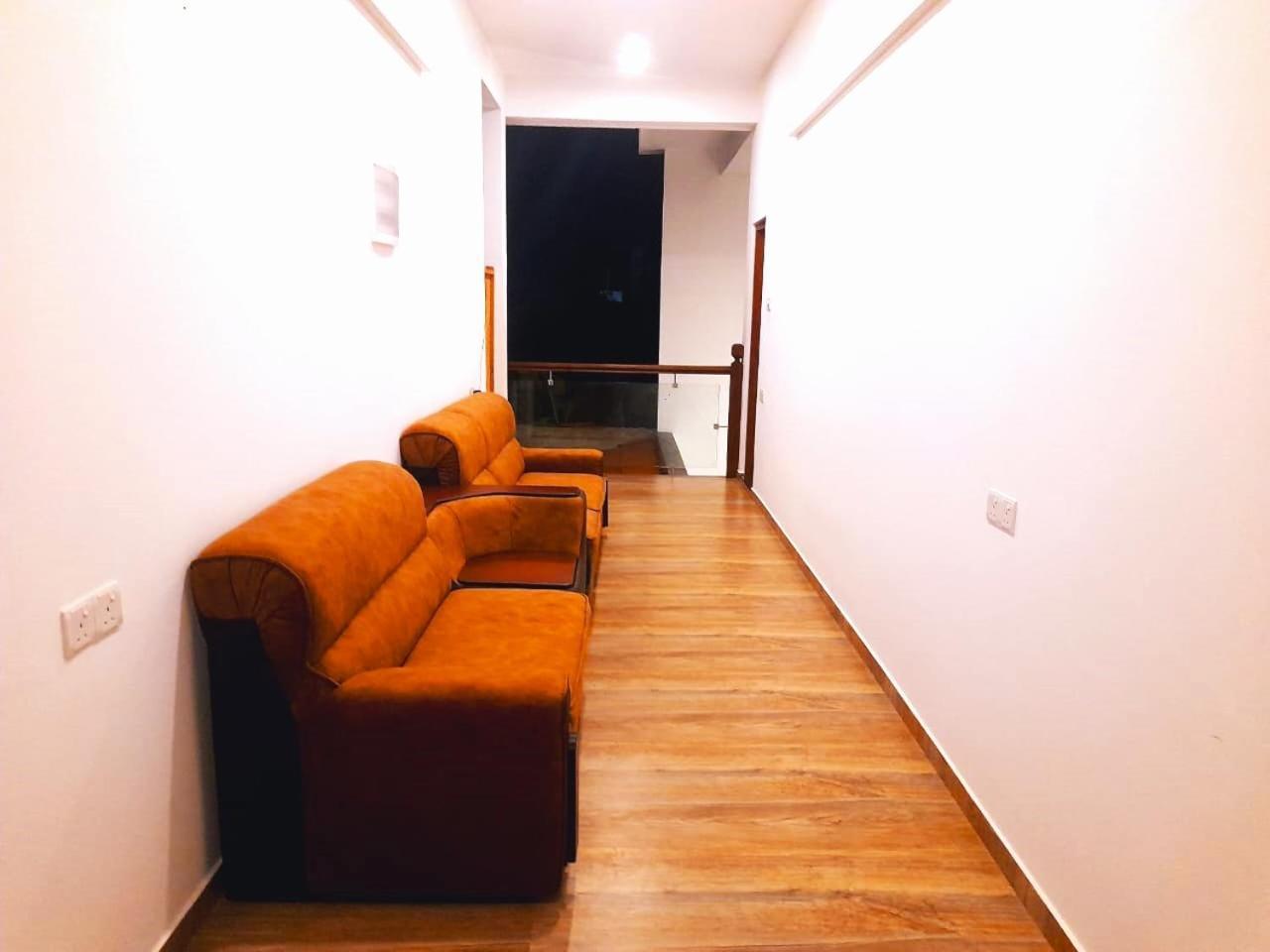 Blue Whales Hotel Hikkaduwa Zewnętrze zdjęcie