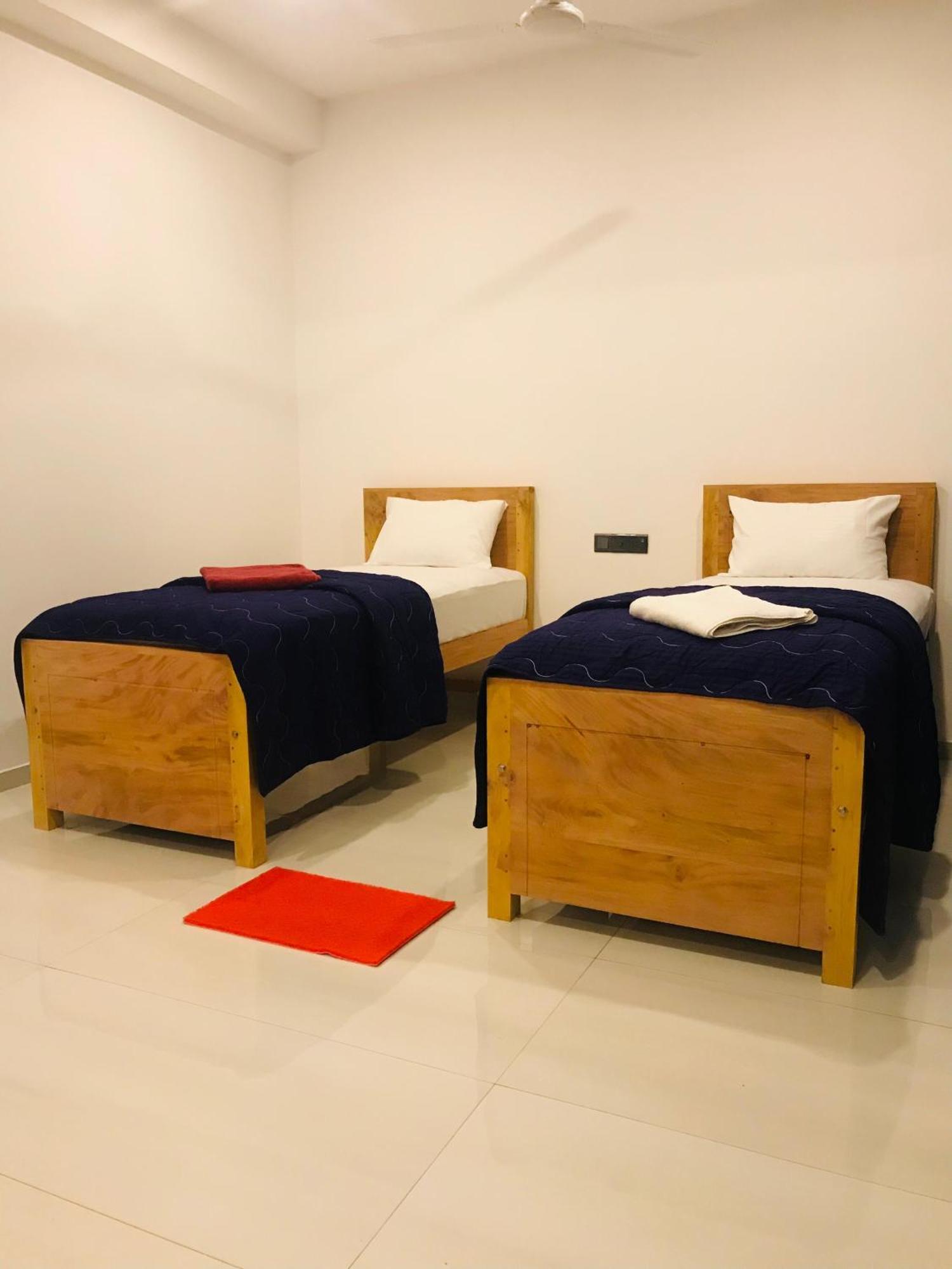 Blue Whales Hotel Hikkaduwa Zewnętrze zdjęcie