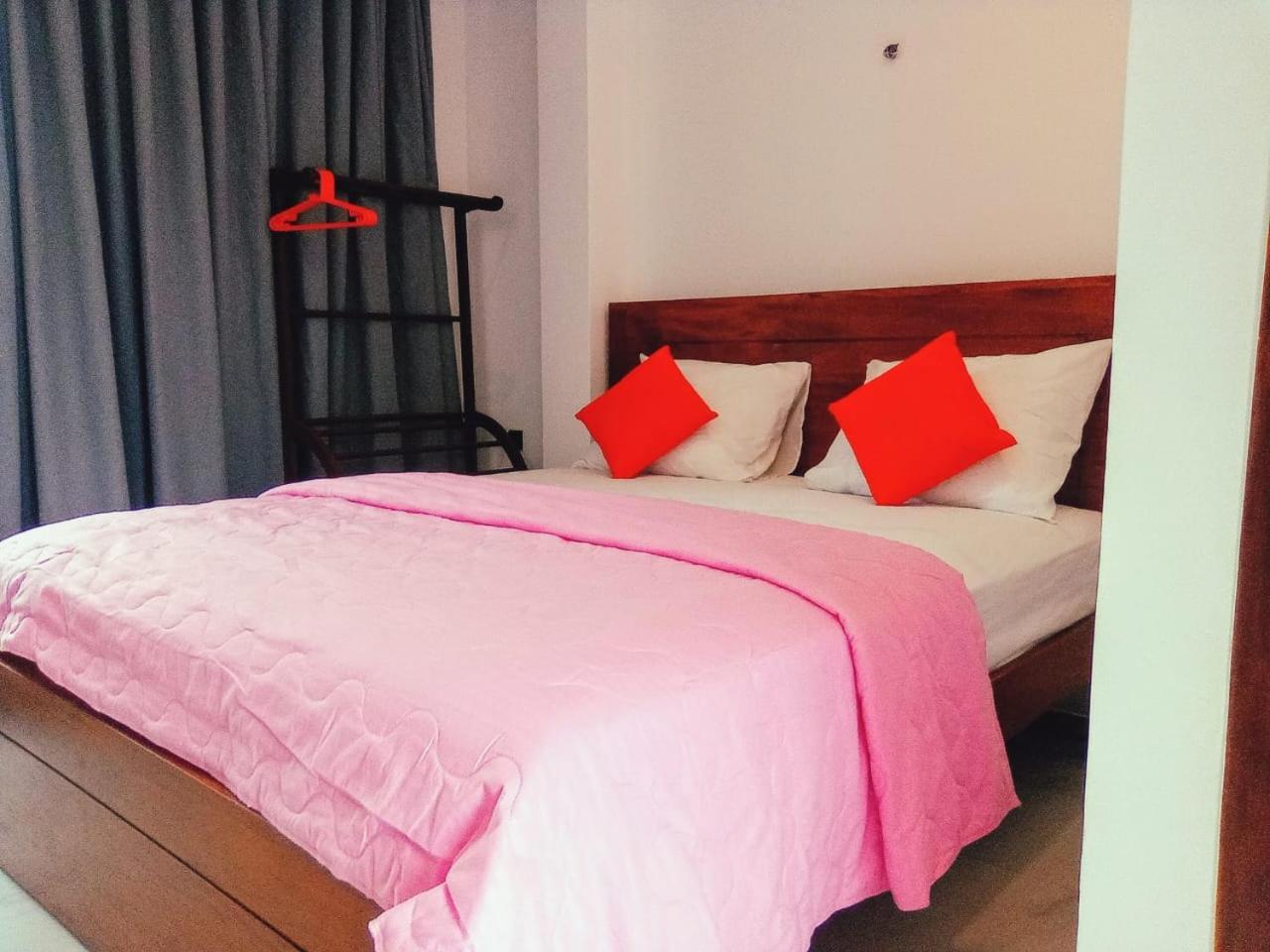 Blue Whales Hotel Hikkaduwa Zewnętrze zdjęcie