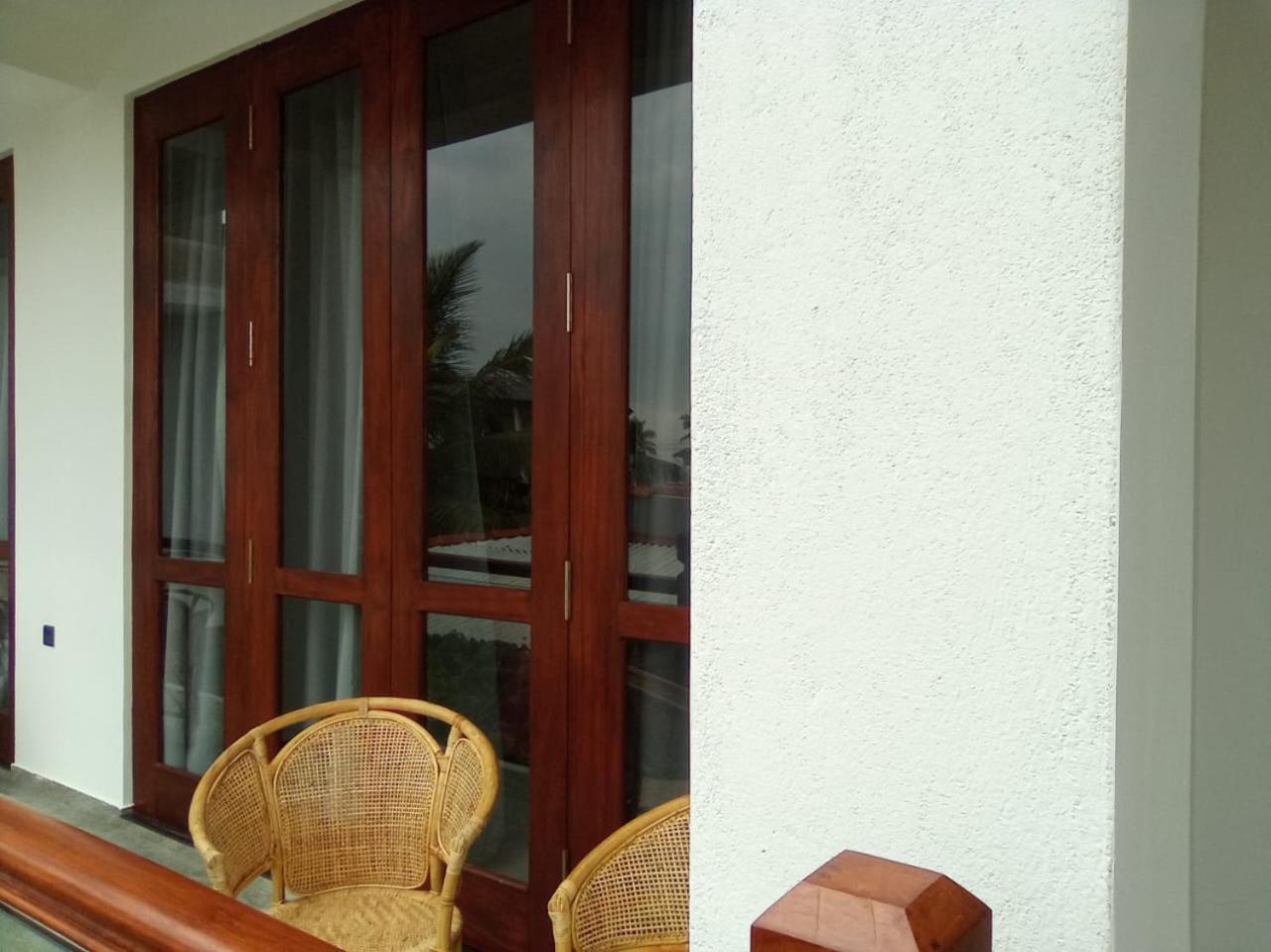 Blue Whales Hotel Hikkaduwa Zewnętrze zdjęcie